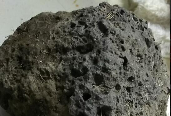 科学家在陨石中发现超导体