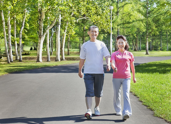 专家答：光靠走路能获得足量锻炼吗？