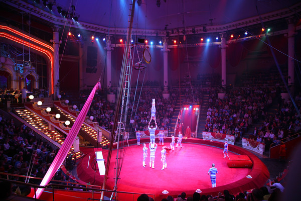 史海钩沉：世界上第一个马戏团