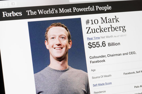 Facebook 专门为Mark Zuckerberg雇了一位舆情观察员