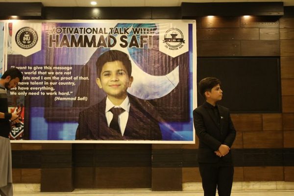 巴基斯坦11岁小哥，最年轻的励志演说家