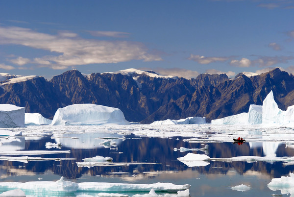 格陵兰岛的冰盖融化速度爆表